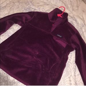 Fushia Patagonia re-tool snap-T fleece pullover